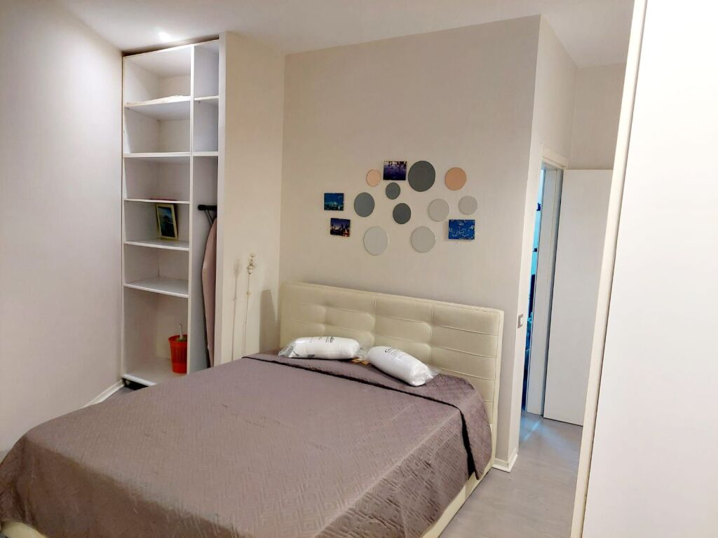 🏠 Jepet me qira apartament 1+1 i mobiluar📍 Vendndodhja: Rruga e Elbasanit💶 Çmimi: 600€/muaj
