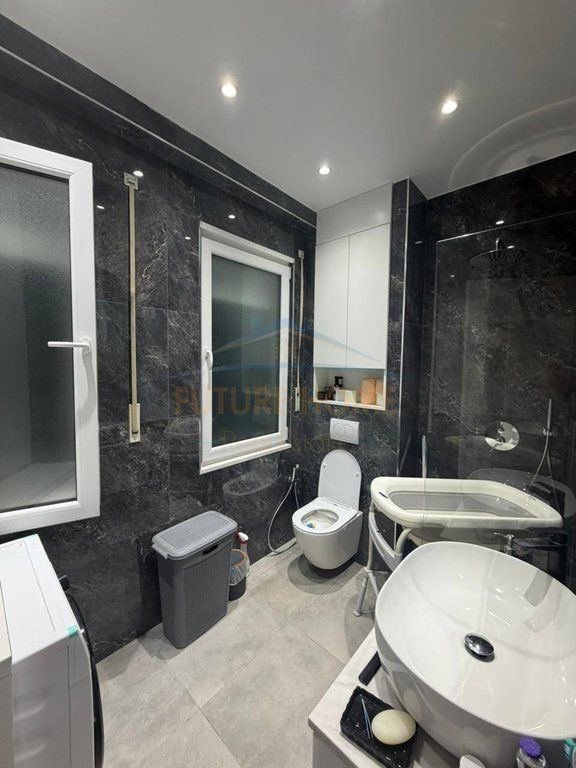 Apartment 3+1+2 for sale Dry Lake Tirana