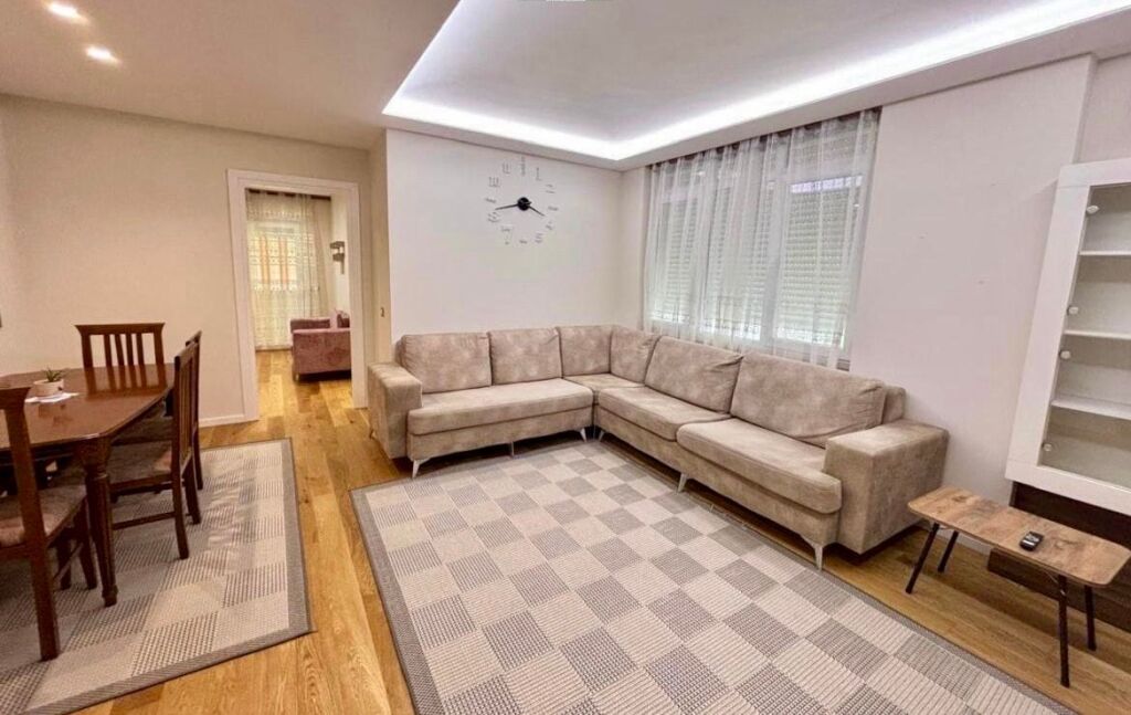 📣 RENT Apartment 3+1 With Storage 📍 Near the Red School 🛣️ "Dervish Hekali" Street ✨