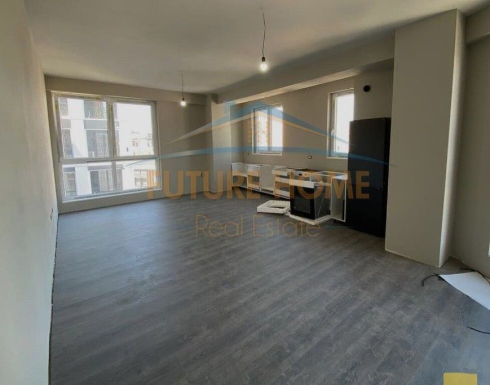 In vendita, Appartamento 3+1+2, Komuna e Parisit, Tirana.