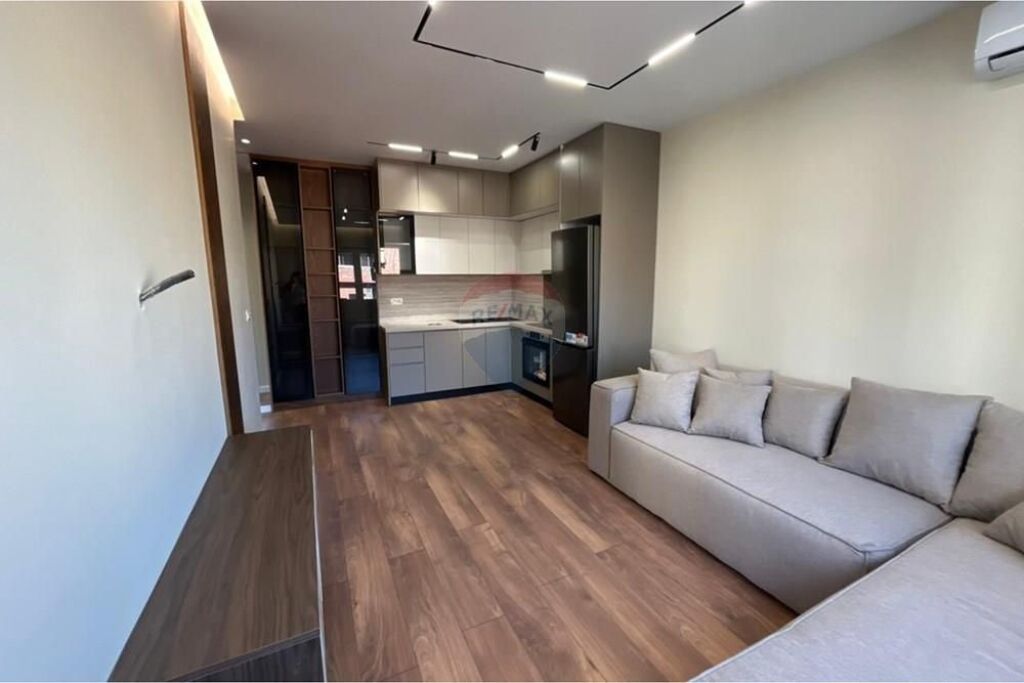 Super apartament 1+1 per shitje te Mine Peza