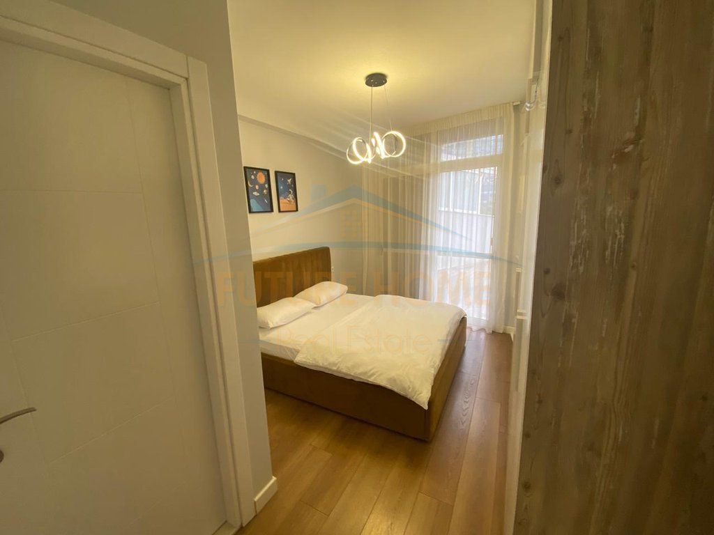 Qira, Apartament 2+1+2, Pazari i Ri, Tiranë.