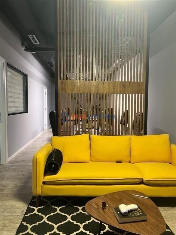 OFFICE SPACE FOR RENT AT SQUARE 21 !