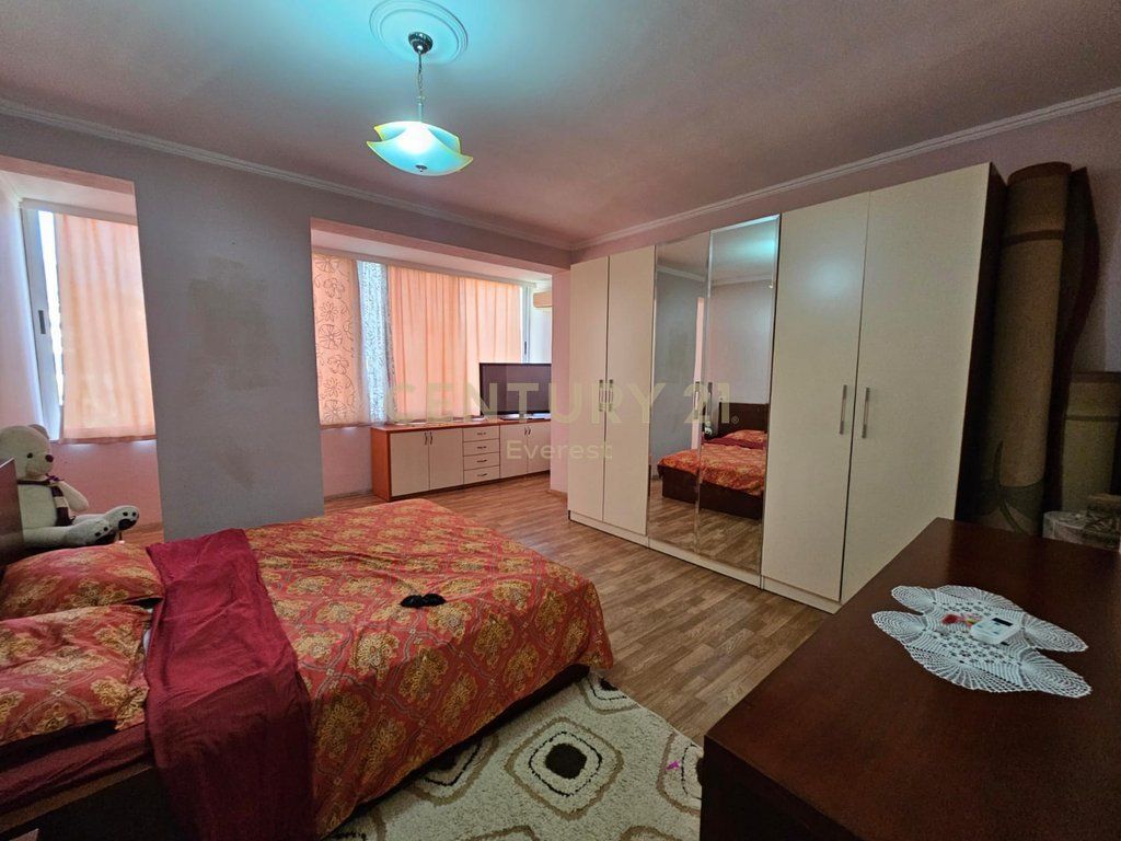 Apartament 3+1+2 per shitje ne Astir