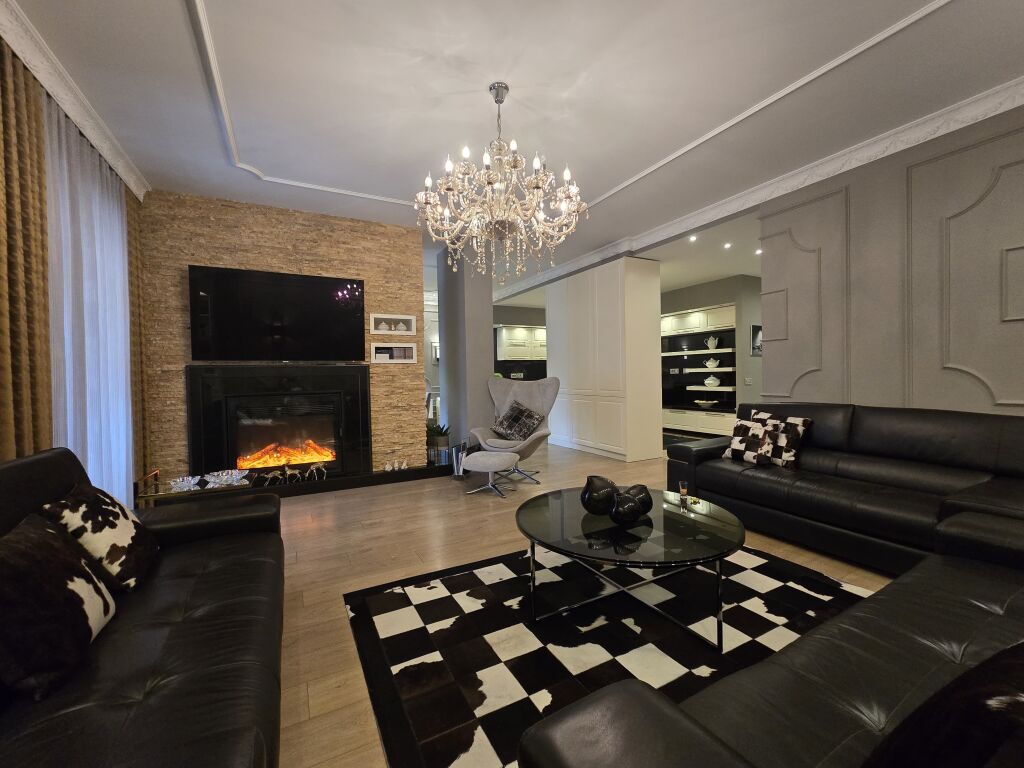 Apartment 2+1+2+Balconies+Parking Space for Rent at Vila Gold