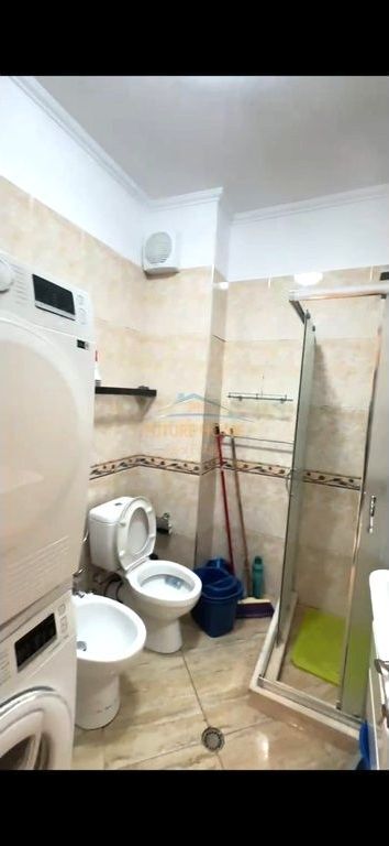 Shitet, Apartament 2+1, Kopshti Zoologjik, Tiranë.