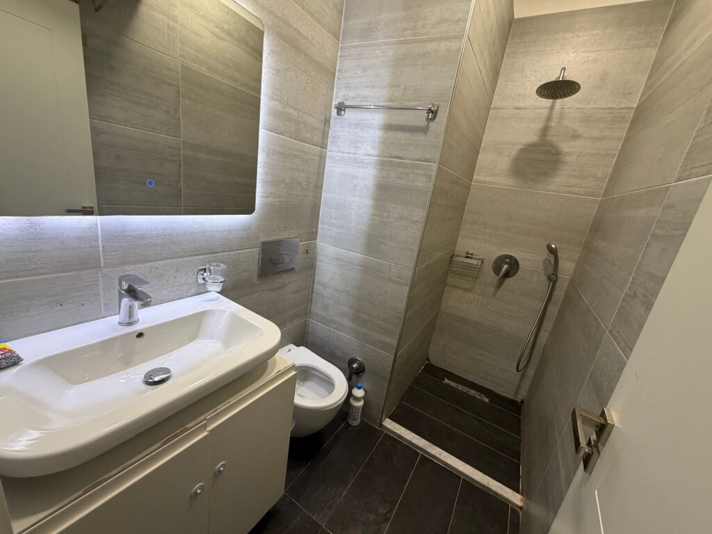 1+1, in via Peti lago asciutto, 450 euro
