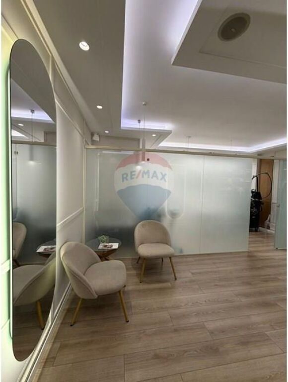 APARTAMENT 1+1 NE SHITJE KOMPLEKSI USLUGA