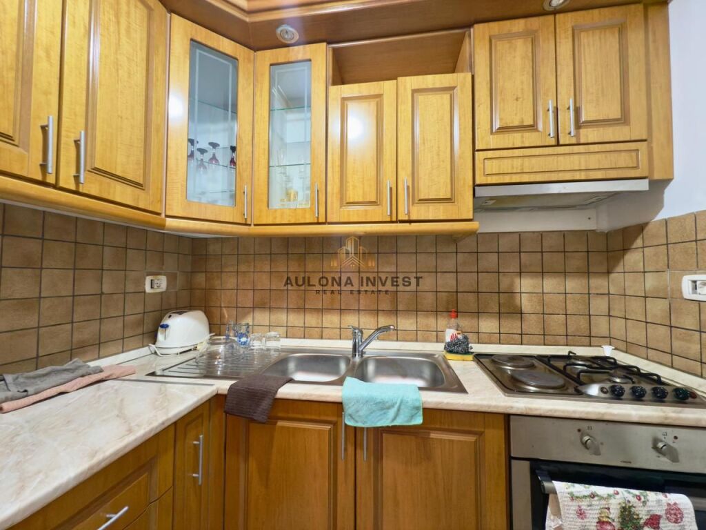APARTAMENT 1+1 ME QERA AFATGJATE ME PAMJE DETI, LUNGOMARE-VLORE