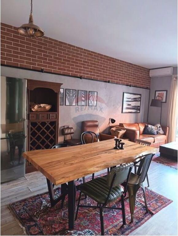 Apartament - Për Shitje