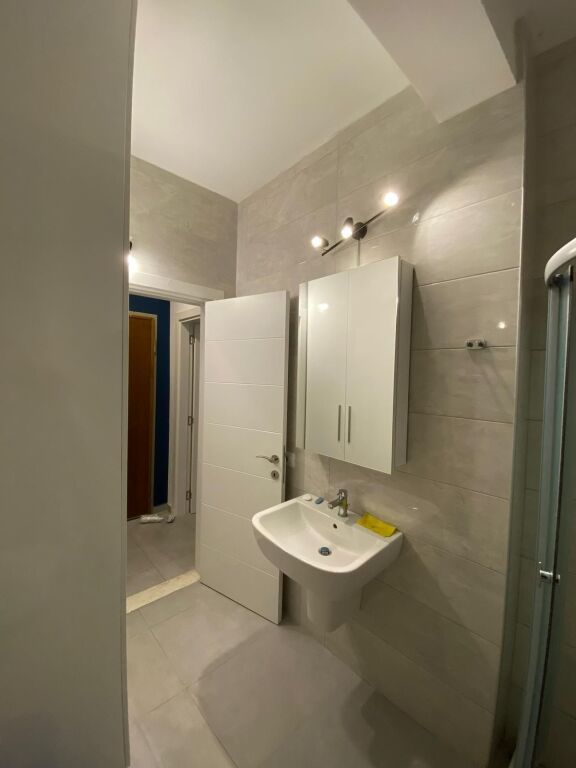 APARTAMENT 1+1 PER SHITJE TEK PERLA RESORT GJIRI I LALZIT