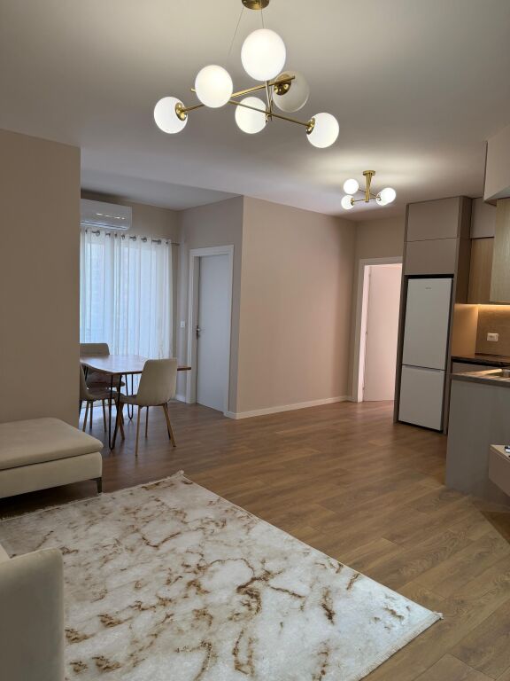 🏠Apartment 2+1 for rent 📍In the Yzberisht area behind Grand Gallery ✨ The apartment has never been lived in before, fully furnished and everything is new 🛌✨ 💶Price: 600€
