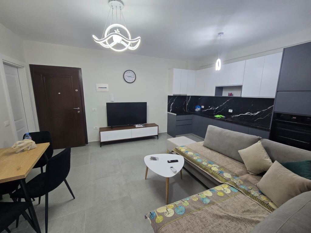 Apartment 2+1 for rent Durres Street