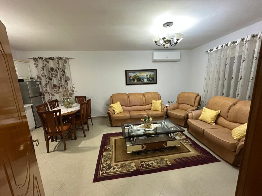 Casa privata di un piano in affitto nella zona Jordan Misja