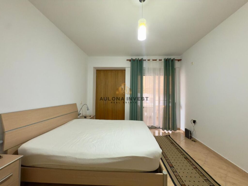 APARTAMENT 1+1 ME QERA AFATGJATE ME PAMJE DETI, LUNGOMARE-VLORE