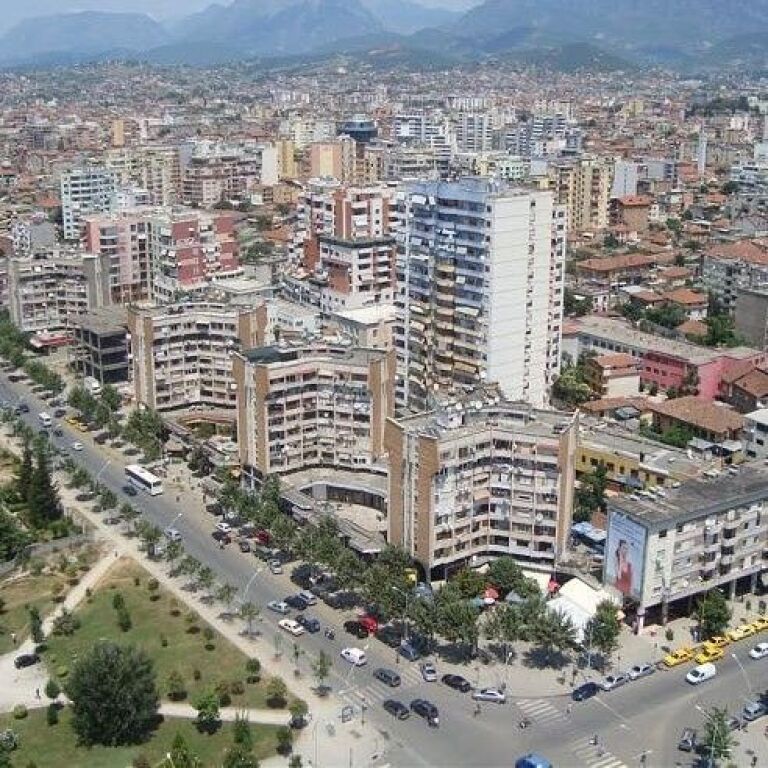 🏢 Locale Commerciale 24 m² in Vendita – Via delle Barricate ✨