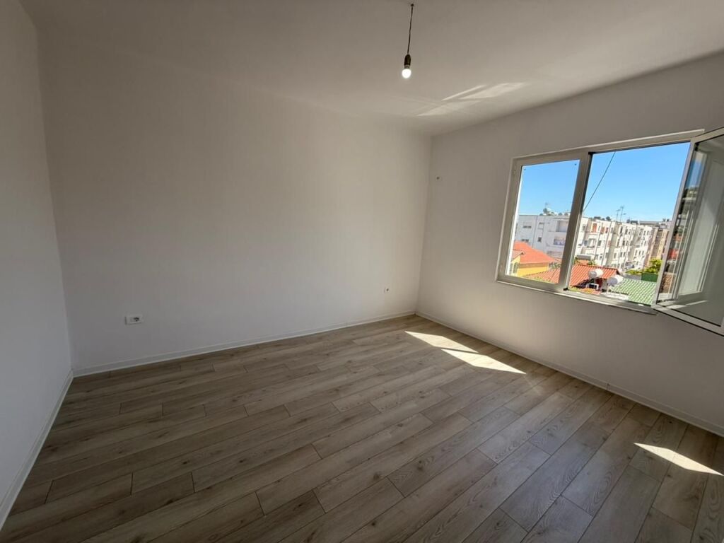 Okazion, Apartament 2+1 me mundesi Kreditimi, Cezma Ferres, Durres