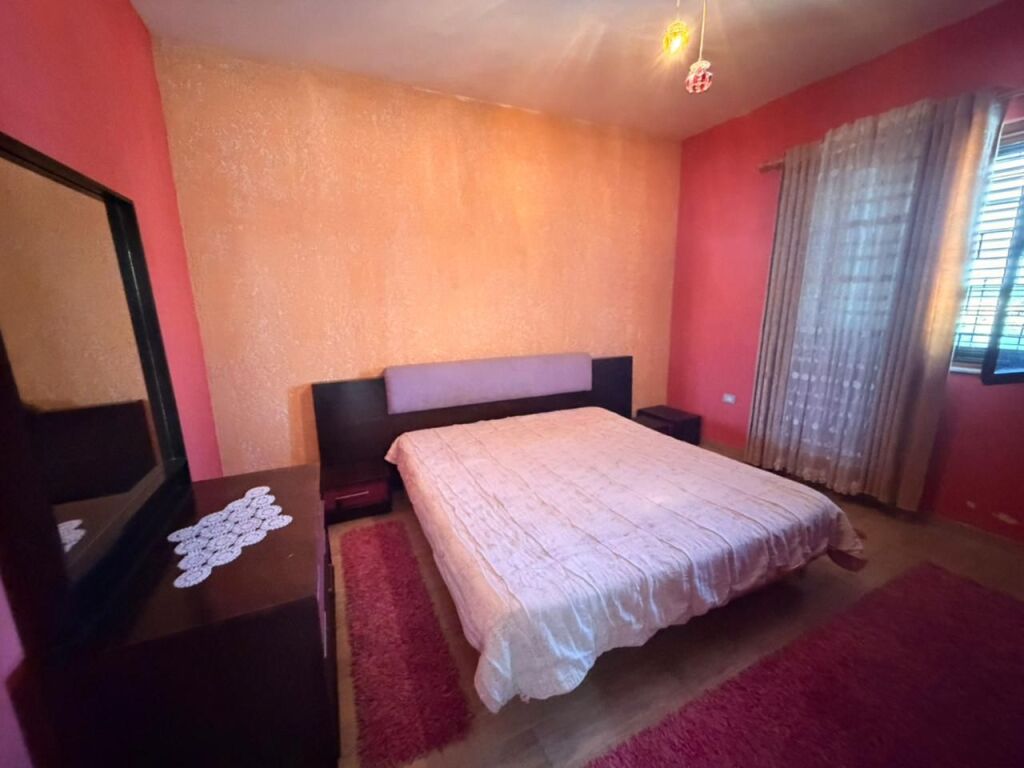 Qira, Kati i 1 në Shtëpi Private 2+1, Perball Oroshit, Kenet, Durrës