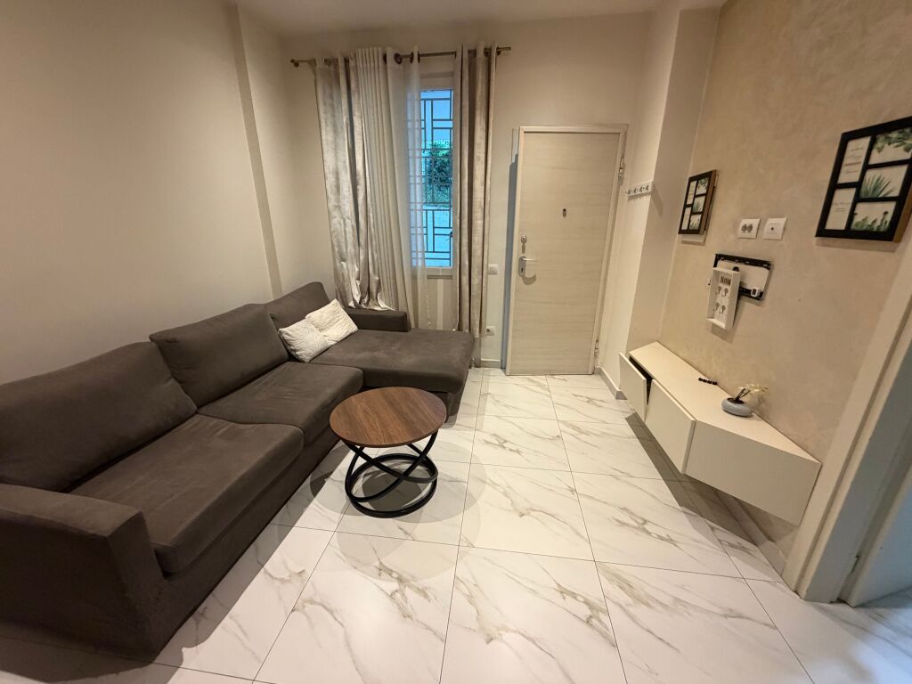 1+1, in via Peti lago asciutto, 450 euro