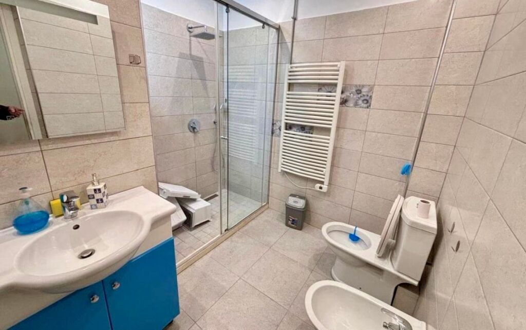 📣 RENT Apartment 3+1 With Storage 📍 Near the Red School 🛣️ "Dervish Hekali" Street ✨