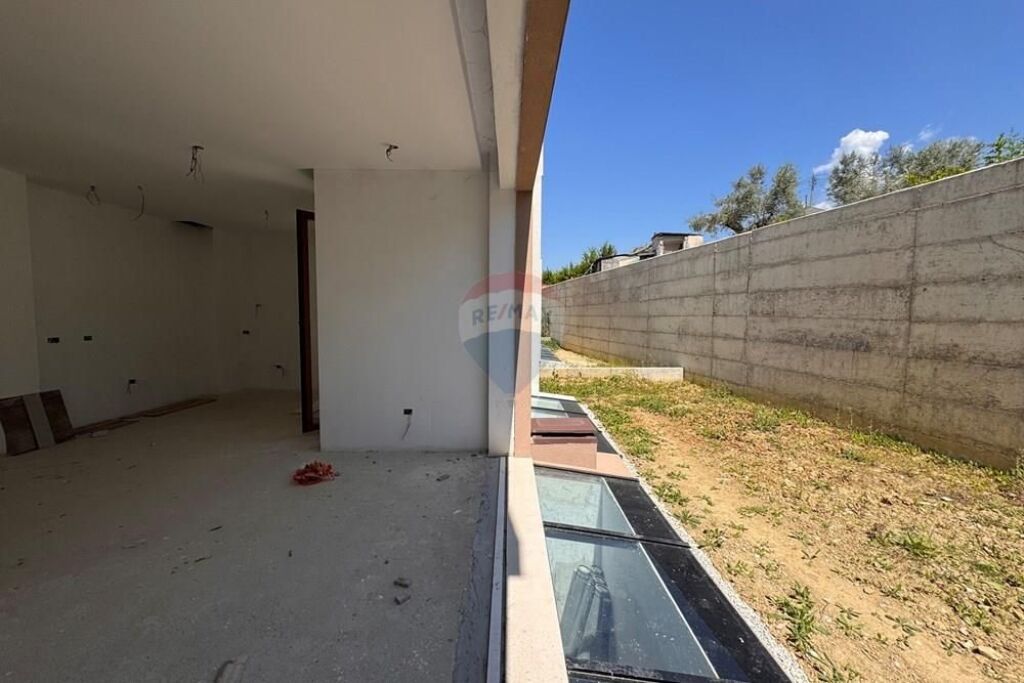 VILLA IN VENDITA ALLA RESIDENZA LULEBORE!