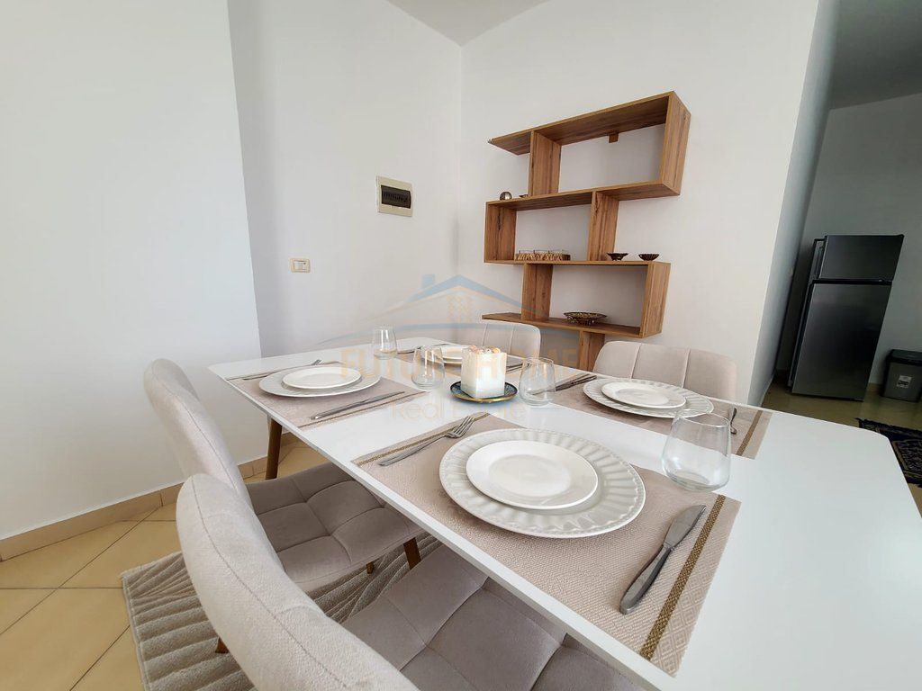 Qera, Apartament 2+1, Liqeni i Thate, Tirane