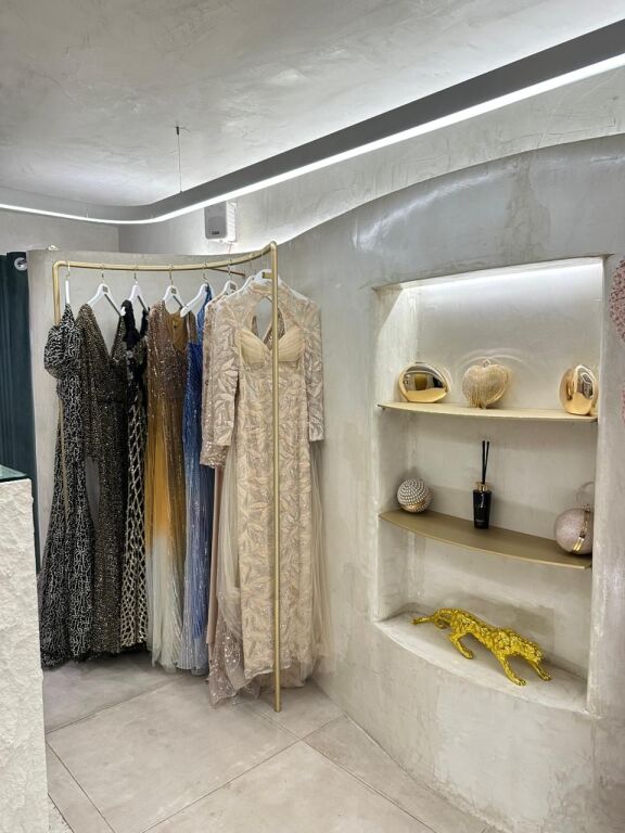 💎 SHITET BIZNESI (BUTIK) – ISH-BLLOK, RRUGË KRYESORE