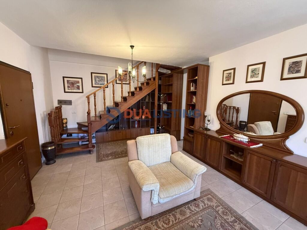 Duplex 3+1 in Affitto | vicino all'Ambasciata Americana, Via Elbasan!