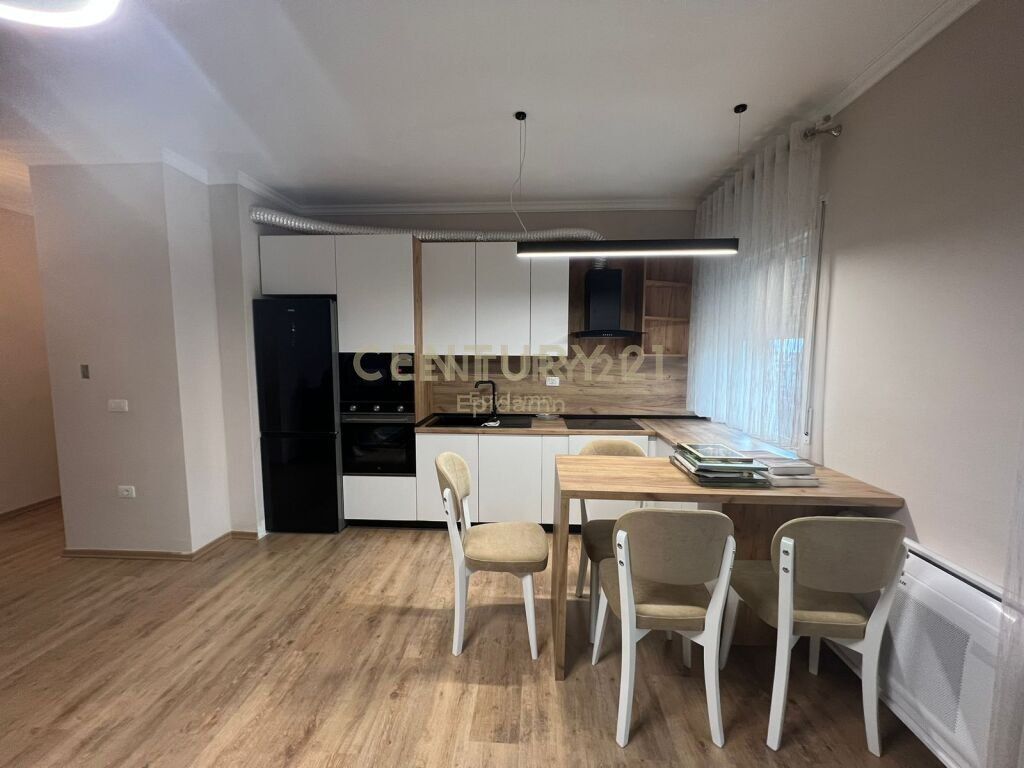 JEPET APARTAMENT ME QERA NE VOLLGA-DURRES 500 € /Muaj