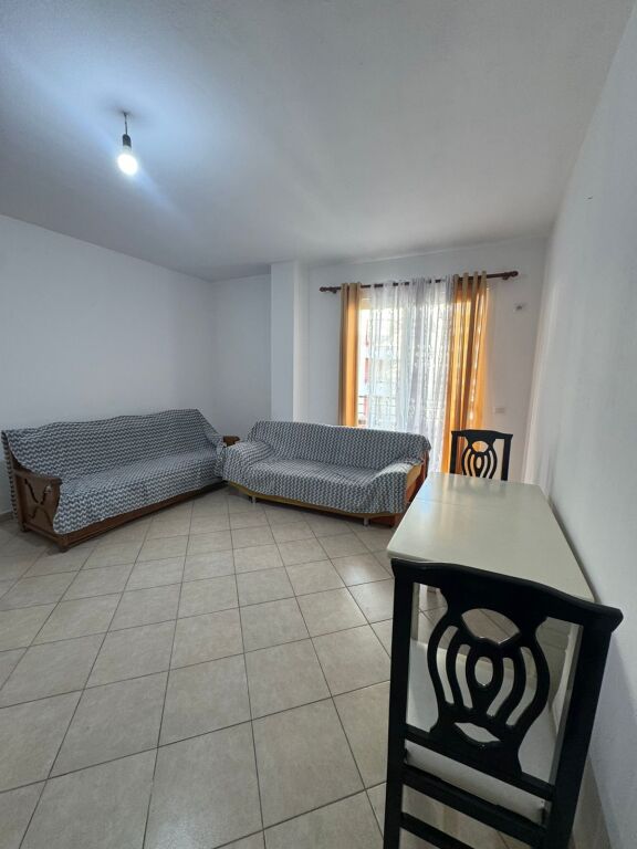 APARTAMENT PER QERA ASTIR