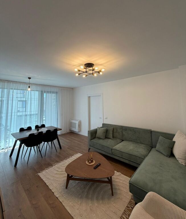 📣 AFFITTO Appartamento 2+1+2 📍 Vicino Casa Italia ✨  🏢 Nuova Costruzione 🪜 5° Piano (Con Ascensore) 🛋️ Arredato Con Condizioni Moderne ✅ Mai Abitato Prima  💶 Prezzo 80.000 lek