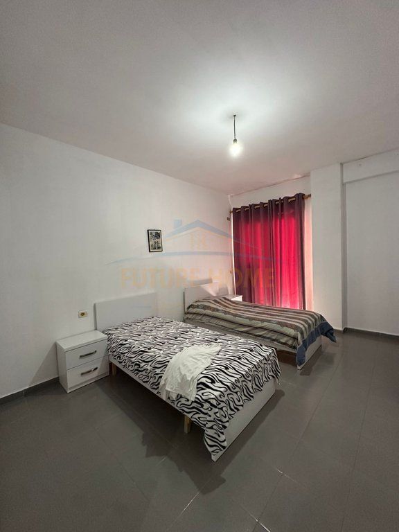 Shitet Apartament 2+1 , Yzberisht