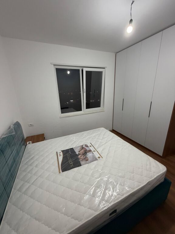 Apartament 1+1 per qira te univers city