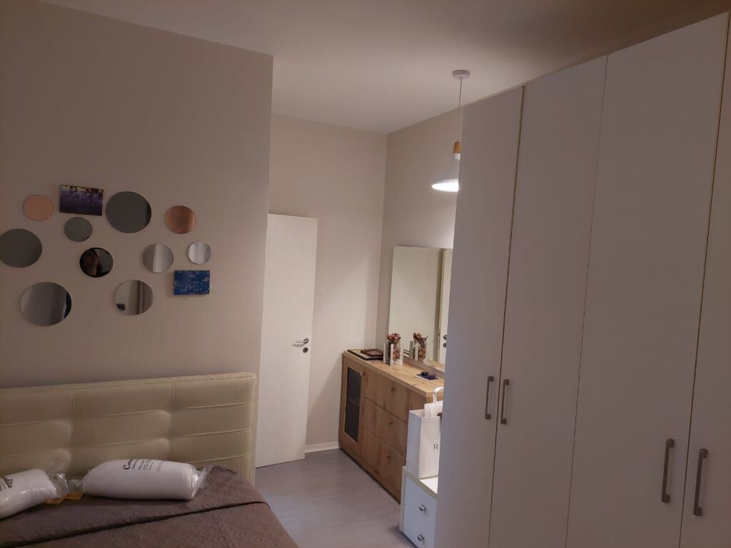 🏠 Jepet me qira apartament 1+1 i mobiluar📍 Vendndodhja: Rruga e Elbasanit💶 Çmimi: 600€/muaj