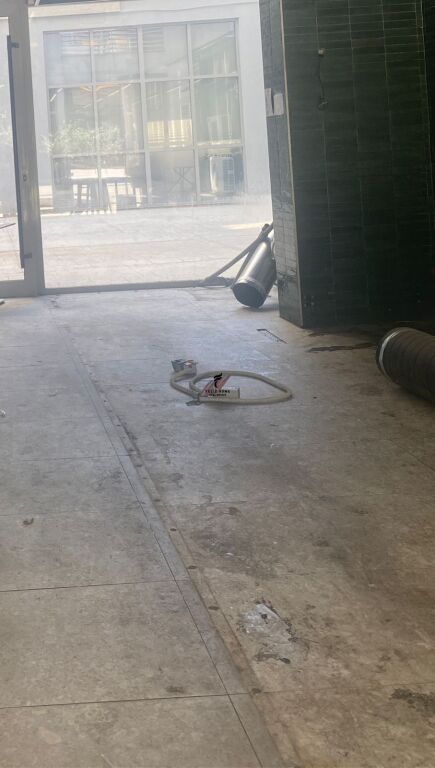 SHOP FOR RENT 36 M3 BUILDING WITH ARROW 50,000 LEKE FH-71924