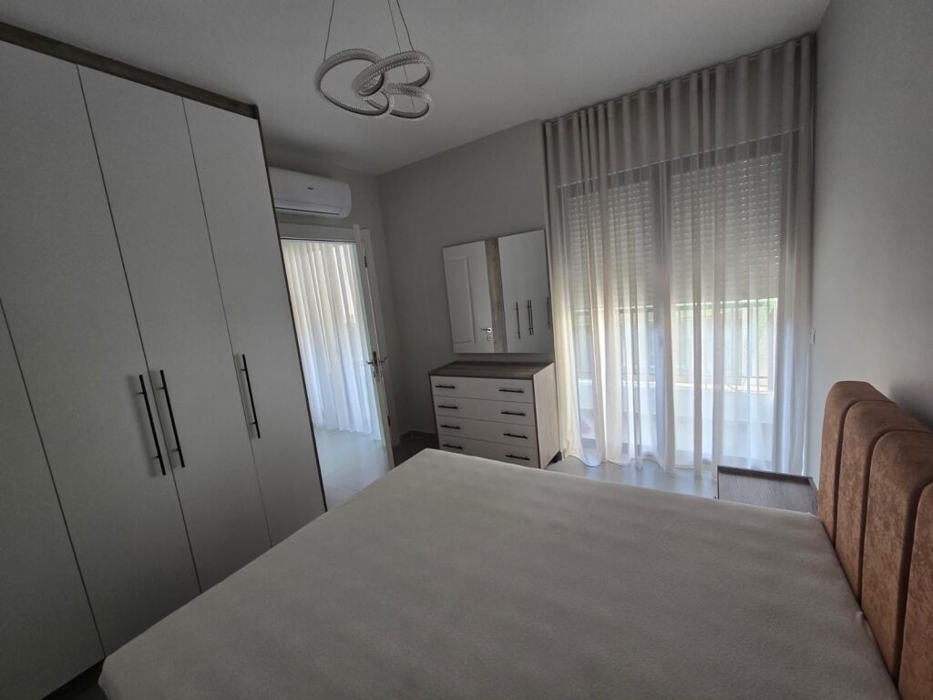 Apartment 2+1 for rent Durres Street
