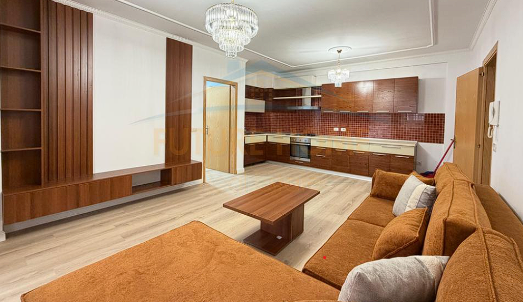 Shitet , Apartament 2+1+2 te “Lin” Yzberisht , Tirane