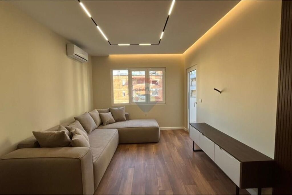 Shitet apartament 1+1 te Mine Peza, shume prane qendres se Tiranes!