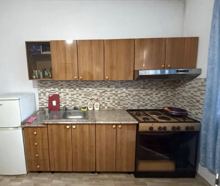 APPARTAMENTO 1+1. 35000 LEKE. EX CAMPO DI AVIAZIONE