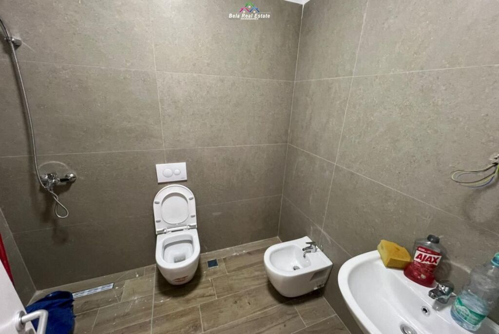 Appartamento In Affitto 2+1+ Posto Auto Vicino Dritan Hoxha (ID B2201876) Tirana