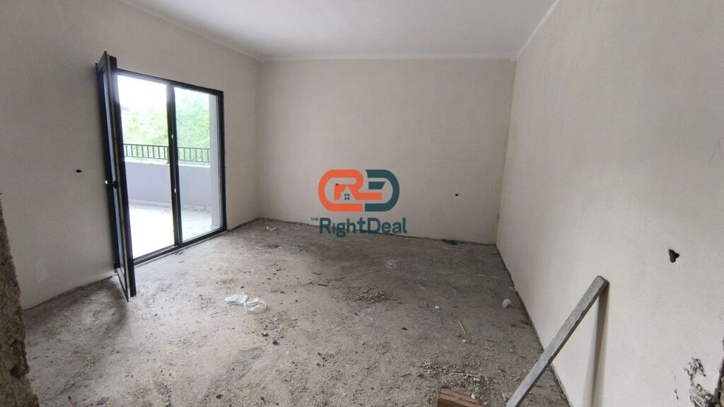 In Via Elbasan, Vendesi Super Appartamento 3+1+2 Con Spazi Ampi In Vendita !!!