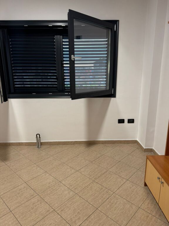 Apartament 2+1 me qira Perball Delijorgjit