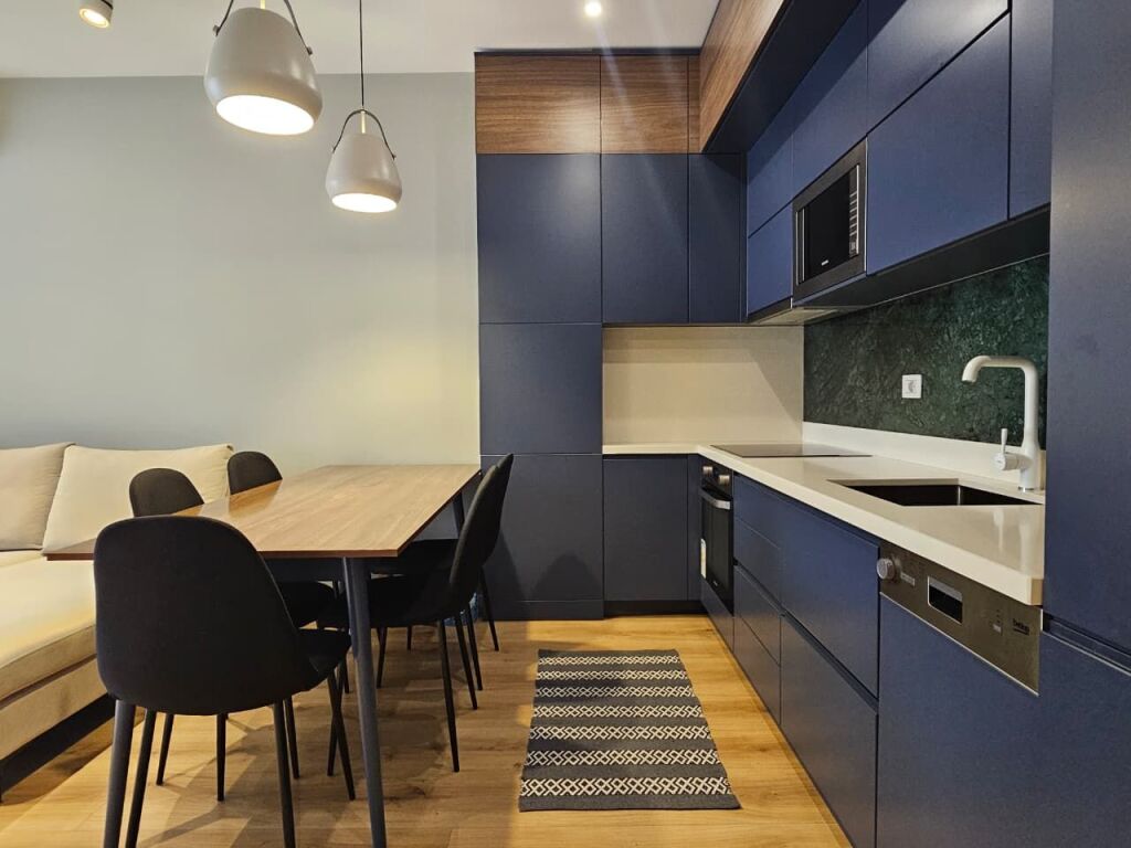 Apartament 1+1 per qira me post parkimi!