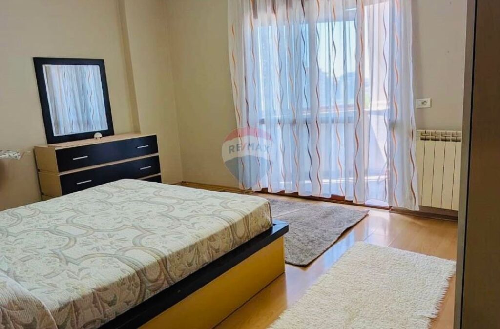 Apartament 1+1 me qera Bulevardi Bajram Curri