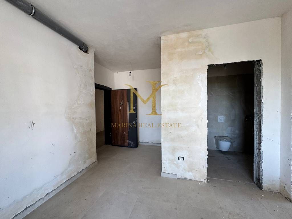 Appartamento in vendita nella zona di Golem, tipologia 2+1. Nuovo edificio, con vista mare