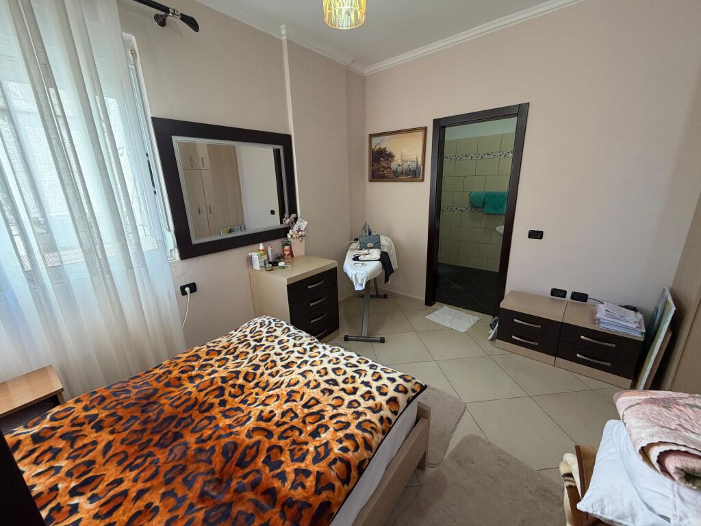 Apartament 3+1 në shitje te Rruga e Cipajve Vlore (Gjergj Arianiti)