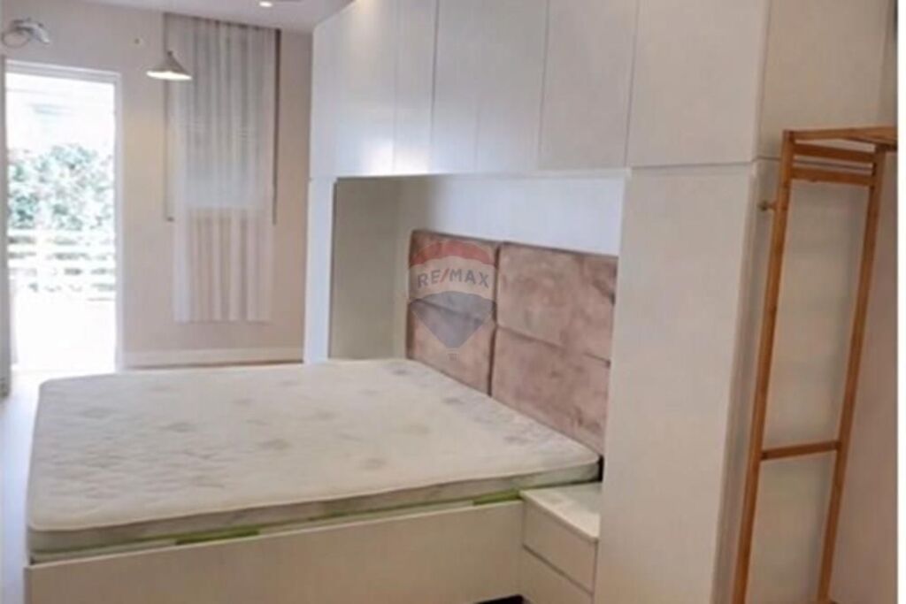 FOR RENT, APARTMENT 1+1, DRY LAKE, TIRANA