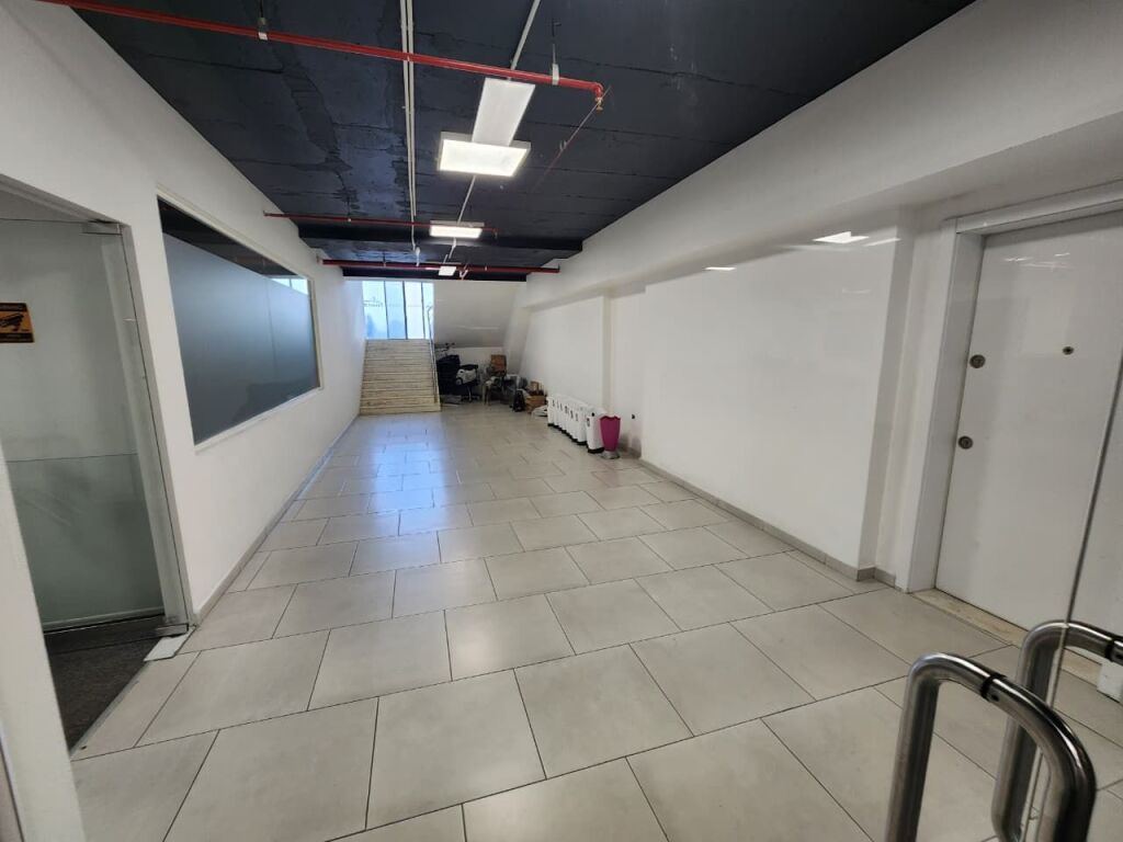 💫Zyrë Elitare me Qira ( Rruga Elbasanit - Fakulteti Ekonomik📍) 300m² ( KATI 0) Open Space 🔥🔥 2000€ NETO 💶💶