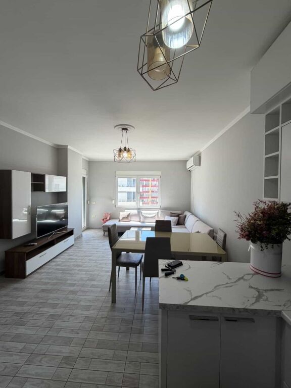 Appartamento 2+1 in affitto ad Astir !