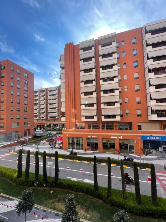 Super apartament me qira tek Kompleksi Delijorgji